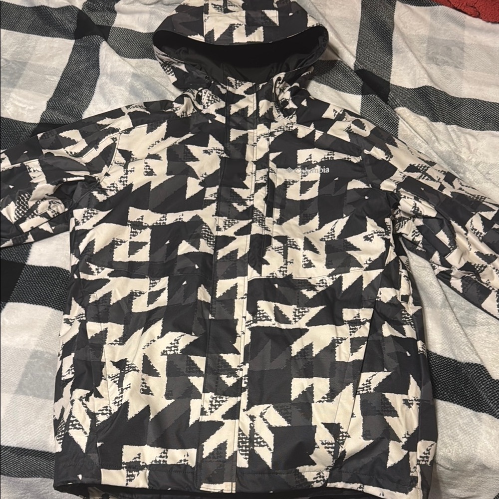 Columbia Black and White Patterned Jacket